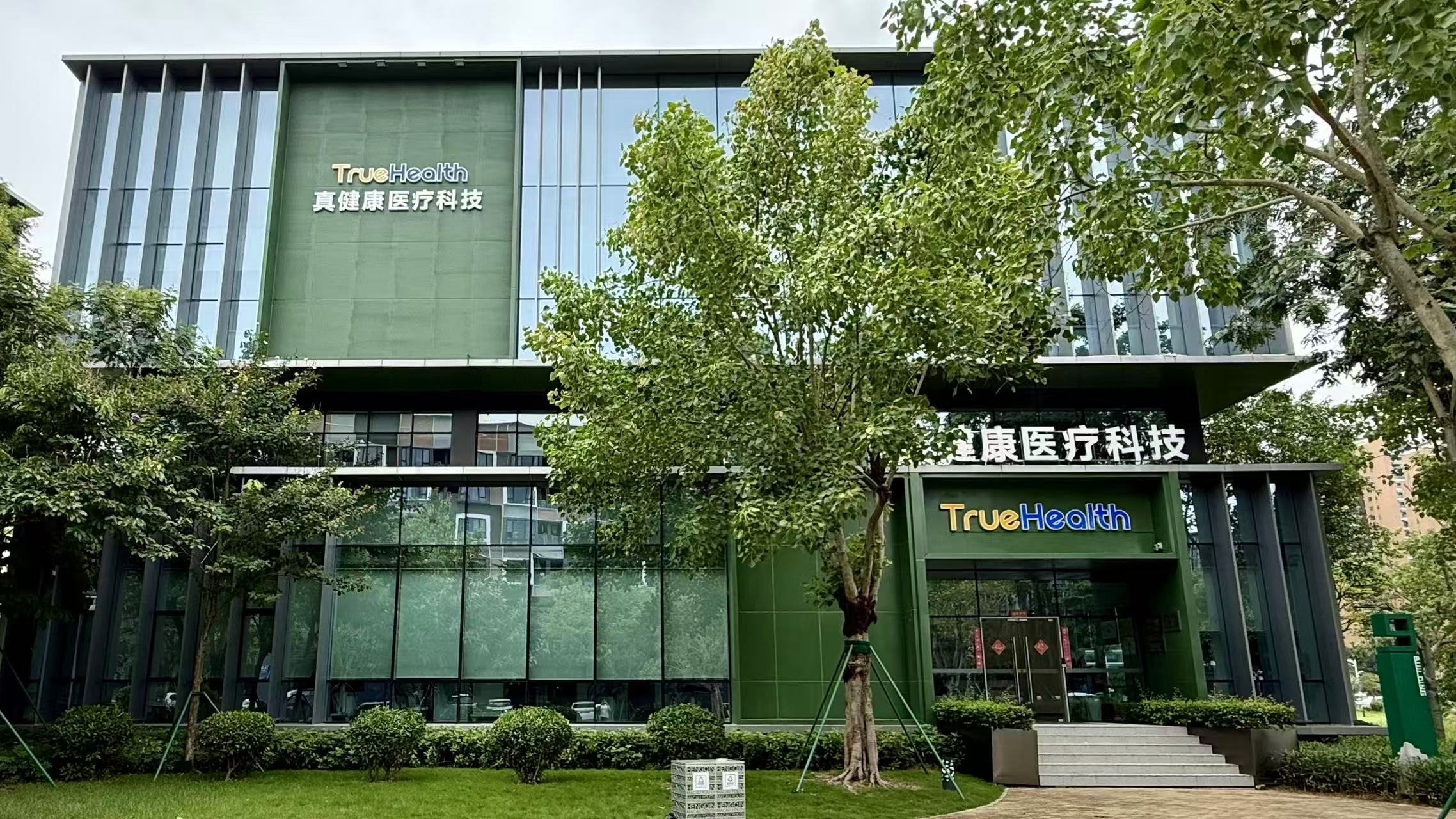 05.jpg